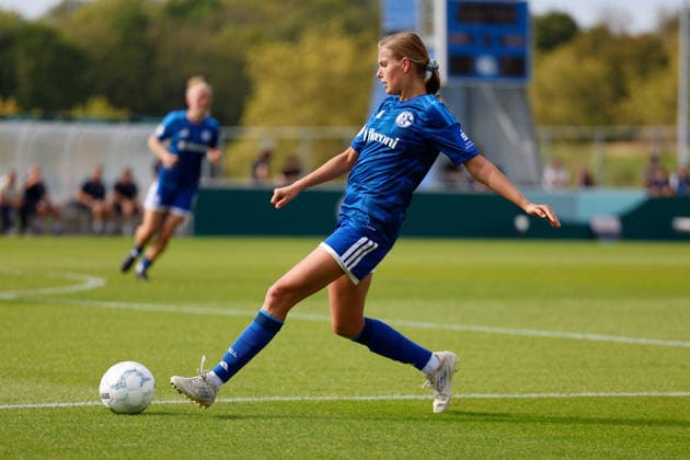 Fußball I Frauen I Saison 2026-2027 I DFB Pokal I FC Schalke 04 - SGS Essen I 27.09.2026 Pia Rybacki (6, FC Schalke 04) Freisteller, Nahaufnahme, Porträt, Portrait, Einzelfoto, Einzelbild, Körper Gelsenkirchen Parkstadion Nordrhein-Westfalen Deutschland Copyright: xLobeca CedricxSiefkerx