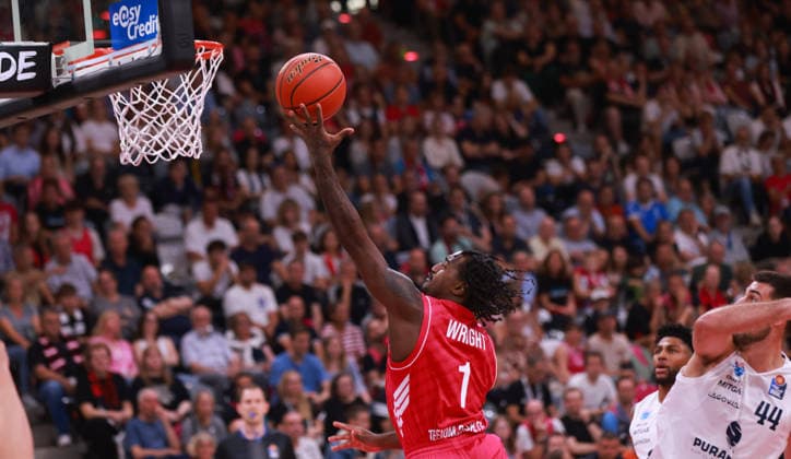 John-Michael Wright (Bonn) am Korb, Bonn, Deutschland, 27.09.2026, Basketball Bundesliga, 3. Spieltag, Telekom Baskets Bonn vs Syntainics MBC.