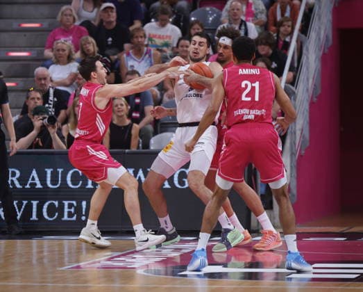Telekom Baskets Bonn vs. SYNTAINICS MBC 3.Spieltag - Saison 2026 27