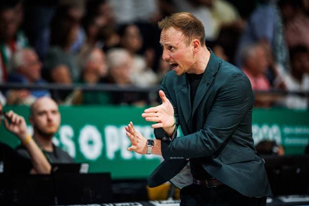 Jacques Schneider (Headcoach Gladiators Trier) an der Seitenlinie, Emotionen, Geste, Gestik, Mimik, Freisteller, Portrait Vet Concept Gladiators Trier vs Science City Jena, Basketball, easyCredit BBL, 2. Spieltag, Saison 2026 2027, 27.09.2026 Vet Concept Gladiators Trier vs Science City Jena, Basketball, easyCredit BBL, 2. Spieltag, Saison 2026 2027, 27.09.2026 Copyright: xEibnerxPressefotox EP_ANS