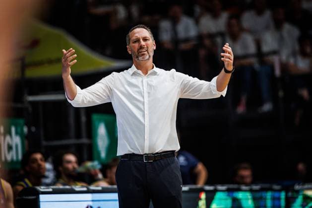 Steven Esterkamp (Headcoach Science City Jena) an der Seitenlinie, Emotionen, Geste, Gestik, Mimik, Freisteller, Portrait Vet Concept Gladiators Trier vs Science City Jena, Basketball, easyCredit BBL, 2. Spieltag, Saison 2026 2027, 27.09.2026 Vet Concept Gladiators Trier vs Science City Jena, Basketball, easyCredit BBL, 2. Spieltag, Saison 2026 2027, 27.09.2026 Copyright: xEibnerxPressefotox EP_ANS