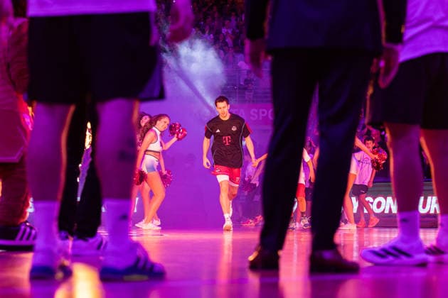 easyCredit Basketball Bundesliga, Telekom Baskets Bonn vs. Syntainics MBC, 27.09.2026 Grayson Murphy (Telekom Baskets Bonn 7) beim Einlauf - easyCredit Basketball Bundesliga, Telekom Baskets Bonn vs. Syntainics MBC, 27.09.2026, Telekom Dome Bonn Copyright: xBEAUTIFULxSPORTS Derixx