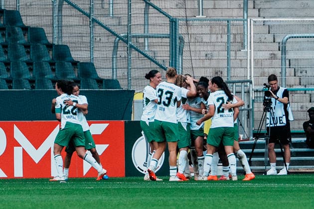 Deutschland, Fußball DFB - Pokal Frauen 2026 2027, 1. Runde - Borussia Mönchengladbach vs FC Bayern München (ista - Borussia - Park): Jubel, Tor, Freude, feiern, Spass, Emotionen Luca Graf (Borussia Mönchengladbach, 13) Copyright: xThiemoxRudolphx