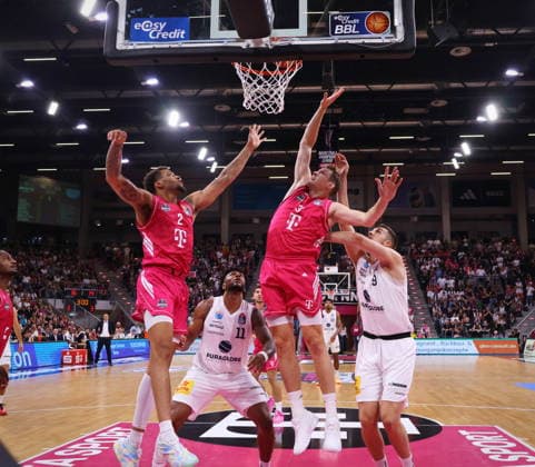 John-Michael Wright, Patrick Heckmann Telekom Baskets Bonn vs. SYNTAINICS MBC 3.Spieltag - Saison 2026 27