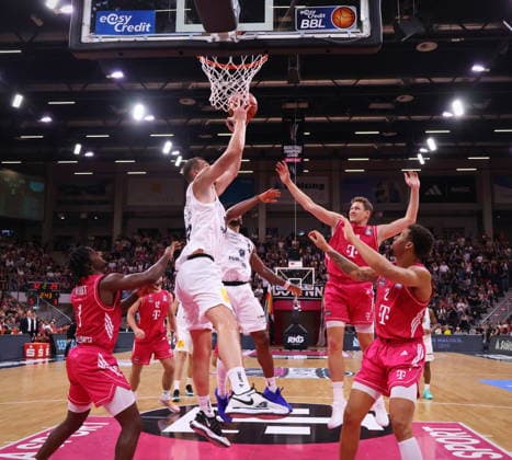 Telekom Baskets Bonn vs. SYNTAINICS MBC 3.Spieltag - Saison 2026 27