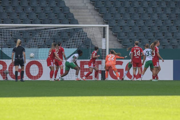 27.09.2026, xgrfx, Fussball DFB Pokal Frauen 1.Runde, Borussia Mönchengladbach - FC Bayern München v.l. Tor, Luca Graf zum 1:0 (Borussia Mönchengladbach) Mönchengladbach