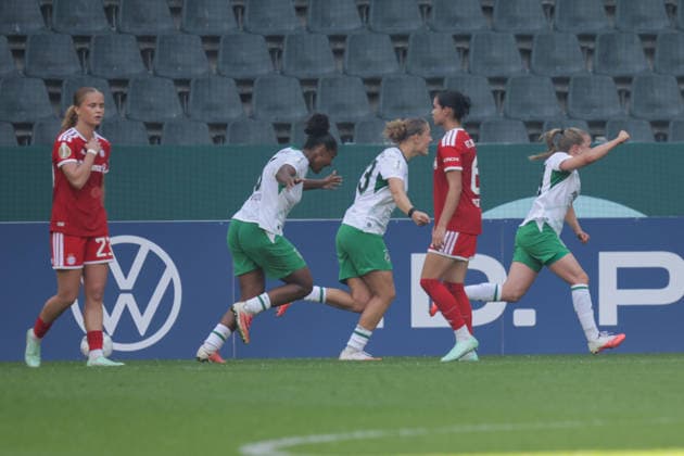 27.09.2026, xgrfx, Fussball DFB Pokal Frauen 1.Runde, Borussia Mönchengladbach - FC Bayern München v.l. Tor, Luca Graf zum 1:0 (Borussia Mönchengladbach) Mönchengladbach