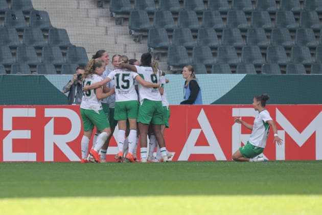 27.09.2026, xgrfx, Fussball DFB Pokal Frauen 1.Runde, Borussia Mönchengladbach - FC Bayern München v.l. Tor, Luca Graf zum 1:0 (Borussia Mönchengladbach) Mönchengladbach