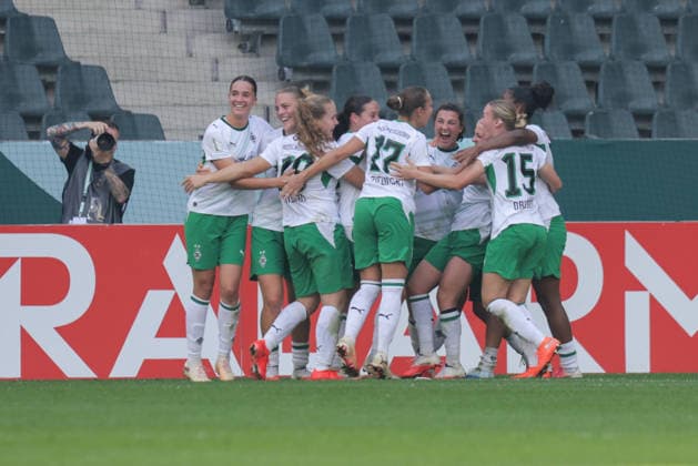 27.09.2026, xgrfx, Fussball DFB Pokal Frauen 1.Runde, Borussia Mönchengladbach - FC Bayern München v.l. Tor, Luca Graf zum 1:0 (Borussia Mönchengladbach) Mönchengladbach