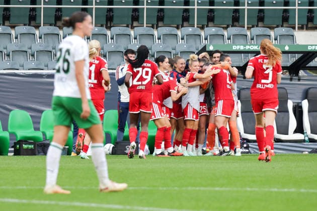 27.09.2026, xgrfx, Fussball DFB Pokal Frauen 1.Runde, Borussia Mönchengladbach - FC Bayern München v.l. Tor, Vanessa Gilles zum 1:2 (FC Bayern München) Mönchengladbach