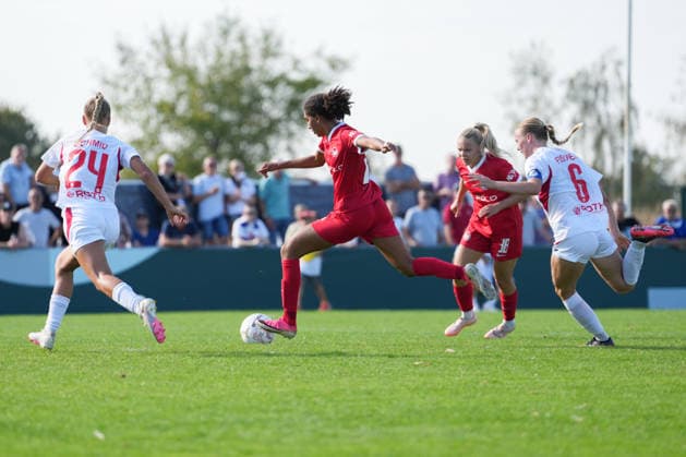 DFB-Pokal der Frauen: SC Sand vs. VfL Wolfsburg, 27.09.2026 Cora Zicai (VfL Wolfsburg, 28) mit einem Schuss aufs Tor DFB-Pokal der Frauen: SC Sand vs. VfL Wolfsburg, Adams Arena, 27.09.2026 DFB DFL REGULATIONS PROHIBIT ANY USE OF PHOTOGRAPHS AS IMAGE SEQUENCES AND OR QUASI-VIDEO. Copyright: xBEAUTIFULxSPORTS Boscox