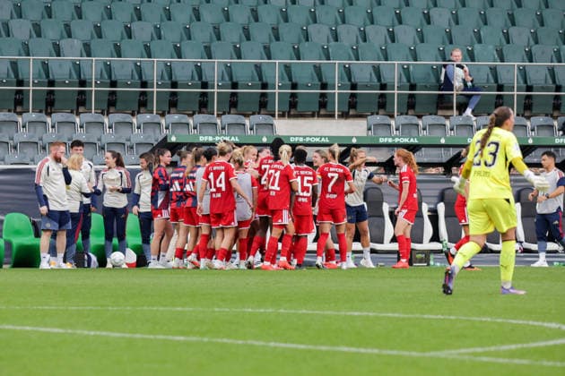 27.09.2026, xgrfx, Fussball DFB Pokal Frauen 1.Runde, Borussia Mönchengladbach - FC Bayern München v.l. Tor, Vanessa Gilles zum 1:2 (FC Bayern München) Mönchengladbach