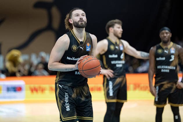 Devin Askew (Nr. 5 Basketball Loewen Braunschweig) GER, Basketball Loewen Braunschweig gegen Rostock Seawolves, Basketball, easyCredit BBL, Woche 3, Spielzeit 2026 27, 27.09.2026 GER, Basketball Loewen Braunschweig gegen Rostock Seawolves, Basketball, easyCredit BBL, Woche 3, Spielzeit 2026 27, 27.09.2026 Braunschweig Copyright: xEibner-Pressefoto DanielxREINELTx EP_DRT