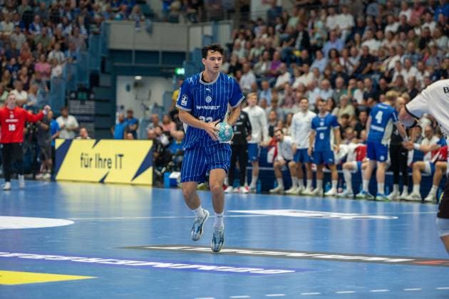 Nicola Roganovic, Rueckraum, (VfL Gummersbach 23), VfL Gummersbach vs. Bergischer Handball Club 06, Opel Handball Bundesliga, Herren , 6. Spieltag, 27.09.2026 Gummersbach NRW Deutschland