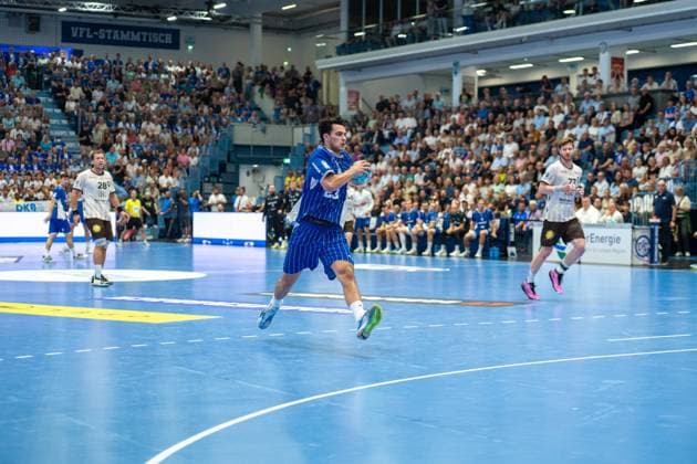 Nicola Roganovic, Rueckraum, (VfL Gummersbach 23), VfL Gummersbach vs. Bergischer Handball Club 06, Opel Handball Bundesliga, Herren , 6. Spieltag, 27.09.2026 Gummersbach NRW Deutschland