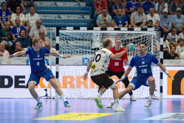 Ellidi Snaer Vidarsson, Kreislaeufer, (VfL Gummersbach 4), Fynn Hangstein, Rueckraum (Bergischer Handball-Club 06 10), Bertram Obling, Torwart, (VfL Gummersbach 16), Štěpan Zeman, Kreislaeufer, (VfL Gummersbach 66), VfL Gummersbach vs. Bergischer Handball Club 06, Opel Handball Bundesliga, Herren , 6. Spieltag, 27.09.2026 Gummersbach NRW Deutschland