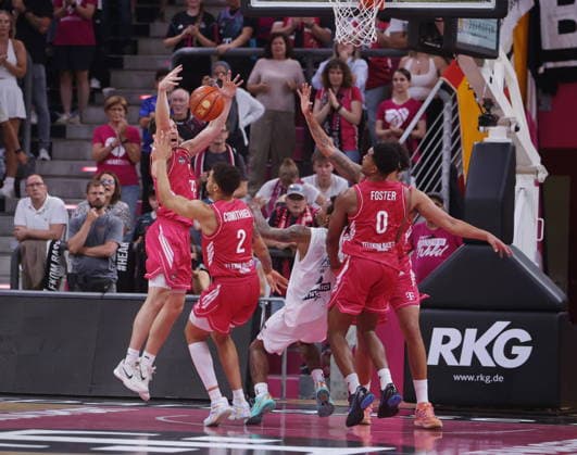 Telekom Baskets Bonn vs. SYNTAINICS MBC 3.Spieltag - Saison 2026 27