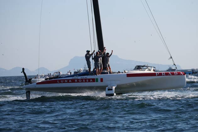 Luna Rossa™s celebrates after win the preliminary regatta match-race final of the Louis Vuitton 38th America s Cup, Naples, Italy, September 27, 2026  Copyright: xAlessandroxGarofalo LaPressex