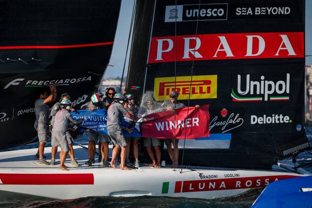 Luna Rossa™s celebrates after win the preliminary regatta match-race final of the Louis Vuitton 38th America s Cup, Naples, Italy, September 27, 2026  Copyright: xAlessandroxGarofalo LaPressex
