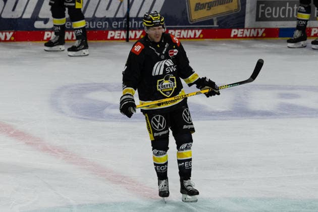 Krefeld, Deutschland 27. September 2026: PENNY DEL - 2026 2027 - Sp. 4 - Krefeld Pinguine gegen Schwenninger Wild Wings Im Bild: Marcel Müller Mueller (Krefeld) YAYLA ARENA Nordrhein Westfalen Copyright: xFotostandx xGoertzx