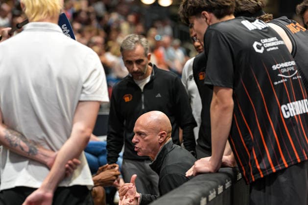 easyCredit Basketball Bundesliga, 3. Spieltag, Niners Chemnitz - Phoenix Hagen 27.09,2026 ab 16.30 Uhr Chemnitz, Chemnitz Arena Im Foto: Head Coach Rodrigo Pastore easyCredit Basketball Bundesliga, 3. Spieltag, Niners Chemnitz - Phoenix Hagen Chemnitz Sachsen Deutschland Copyright: xEHLxMedia MichelxKöhlerx 20262709-Niners-Chemnitz-Phoenix-Hagen_040