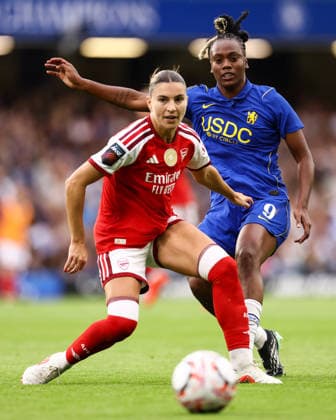 Chelsea v Arsenal Women 27 September 2026, London - Women s Super League - Chelsea v Arsenal - Steph Catley of Arsenal and Melvine Malard of Chelsea - Photo: Jacques Feeney Offside. London UK Copyright: xJacquesxFeeneyx xOffsidexOffside