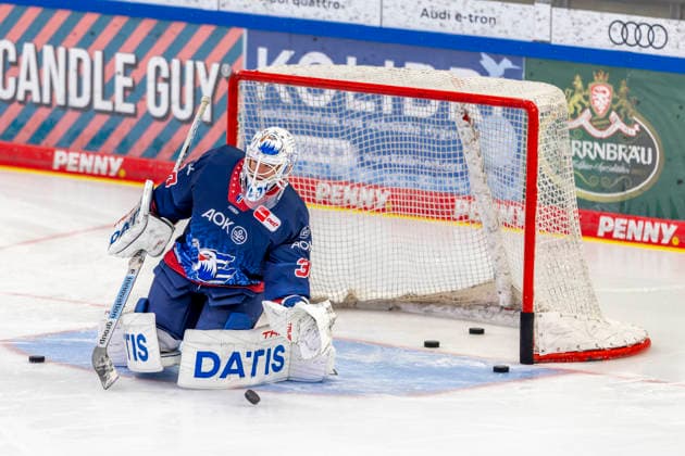 Ingolstadt, Deutschland 27. September 2026: PENNY DEL - 2026 2027 - Sp. 4 - ERC Ingolstadt gegen Adler Mannheim Im Bild: Torhüter Jake Hildebrand (MERC) beim Aufwaermen Saturn Arena Bayern Copyright: xFotostandx xSchäferx
