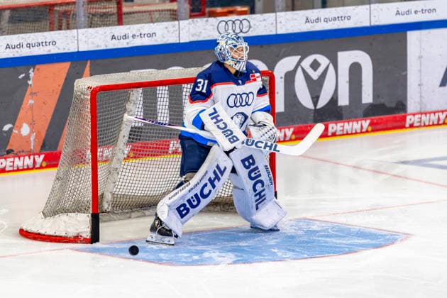 Ingolstadt, Deutschland 27. September 2026: PENNY DEL - 2026 2027 - Sp. 4 - ERC Ingolstadt gegen Adler Mannheim Im Bild: Torhüter Devin Williams (ERCI) beim Aufwaermen Saturn Arena Bayern Copyright: xFotostandx xSchäferx