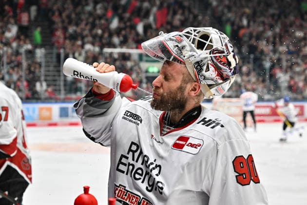 Penny DEL; Augsburger Panther - Kölner Haie, 27.09.2026 AUGSBURG, GERMANY; 27. SEPTEMBER: im Bild Felix BRÜCKMANN (Kölner Haie 90) Einzelfoto Freisteller während dem Match der Penny DEL zwischen den Augsburger Panthern und den Kölner Haien am 4. Spieltag im Curt Frenzel Stadion Copyright: xBEAUTIFULxSPORTS Goldbergx