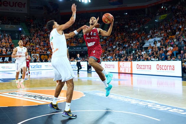 Michael Rataj (ratiopharm ulm, 12), Sam Griffin (Wuerzburg Baskets, 04) GER, Ratiopharm Ulm vs. Wuerzburg Baskets, Basketball, 1. Bundesliga, 3. Spieltag, Spielzeit 2026 2027, 27.09.2026 GER, Ratiopharm Ulm vs. Wuerzburg Baskets, Basketball, 1. Bundesliga, 3. Spieltag, Spielzeit 2026 2027, 27.09.2026 Neu-Ulm Copyright: xEibner-Pressefoto GeraldxOelze-dexStoppanyx EP_ODS