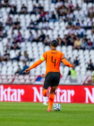 BELGRADO - Nederland defender Virgil van Dijk during the UEFA Nations League match between Servie and Nederland at Rajko Mitic Stadion on 27 September 2026 in Belgrado, Servie. (Photo by DeFodi Images) -