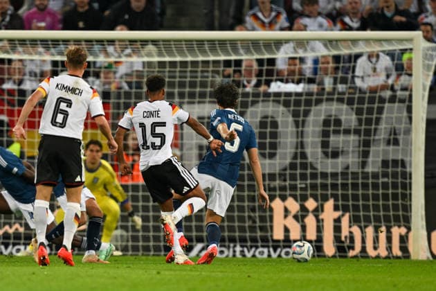 Strafraumszene Torchance von Bambase Conte (Germany 15) 27.09.2026 ¢ Fussball ¢ Nations League ¢ Deutschland vs Griechenland, WWK Arena, Augsburg, Baden-Württemberg Germany
