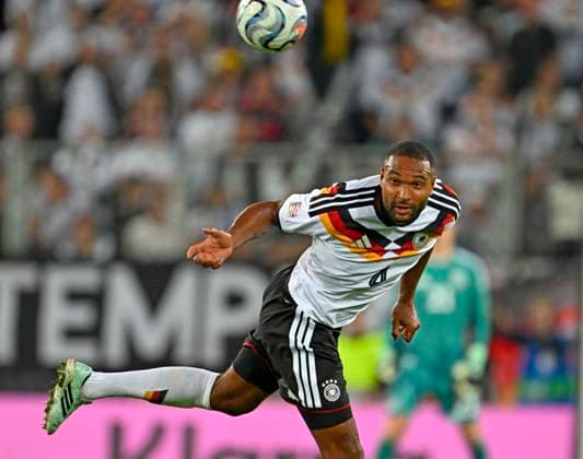 27.09.2026, Fussball UEFA Nations-League 2026 2027, 2.Spieltag, Deutschland - Griechenland, in der WWK-Arena Augsburg, Jonathan Tah (Deutschland) am Ball.