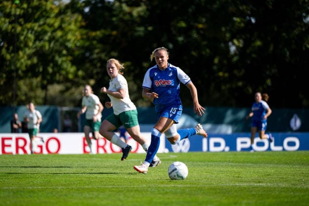 27.09.2026, GER, Fussball, Frauen, DFB Pokal, Saison 2026 2027, 1. Runde, SpVgg Greuther Fürth vs. TSG 1899 Hoffenheim Martine Trollsas Fenger ( Hoffenheim, 15 ) am Ball Fürth Julius Hirsch Sportzentrum Bayern Deutschland Copyright: xNordphoto Memmlerx