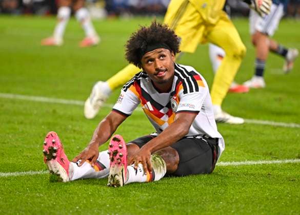 27.09.2026, Fussball UEFA Nations-League 2026 2027, 2.Spieltag, Deutschland - Griechenland, in der WWK-Arena Augsburg, Karim Adeyemi (Deutschland) nachdenklich