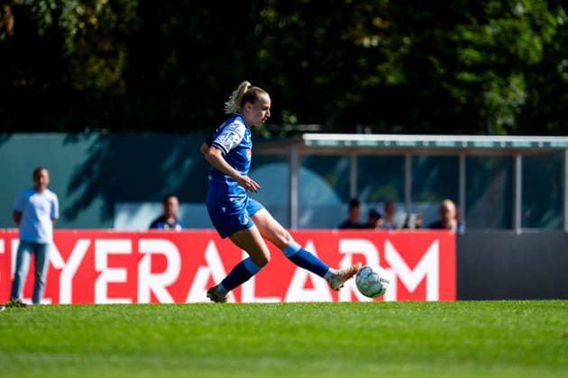 27.09.2026, GER, Fussball, Frauen, DFB Pokal, Saison 2026 2027, 1. Runde, SpVgg Greuther Fürth vs. TSG 1899 Hoffenheim Vanessa Diehm ( Hoffenheim, 06 ) am Ball Fürth Julius Hirsch Sportzentrum Bayern Deutschland Copyright: xNordphoto Memmlerx