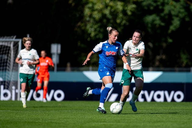 27.09.2026, GER, Fussball, Frauen, DFB Pokal, Saison 2026 2027, 1. Runde, SpVgg Greuther Fürth vs. TSG 1899 Hoffenheim Laura Gloning ( Hoffenheim, 20 ) am Ball im Zweikampf Fürth Julius Hirsch Sportzentrum Bayern Deutschland Copyright: xNordphoto Memmlerx