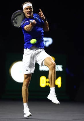 2026 Laver Cup, day three, O2 Arena, London,27 09 2026 Alexander Zverev (GER) in action during his match against Learner Tien (USA) in the 2026 Laver Cup at the O2 Arena, London London O2 Arena London GBR, UK NEWSPAPERS OUT Copyright: xMarkxGreenwoodx