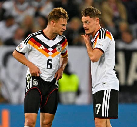 27.09.2026, Fussball UEFA Nations-League 2026 2027, 2.Spieltag, Deutschland - Griechenland, in der WWK-Arena Augsburg, v.l. Joshua Kimmich (Deutschland) und Florian Wirtz (Deutschland)