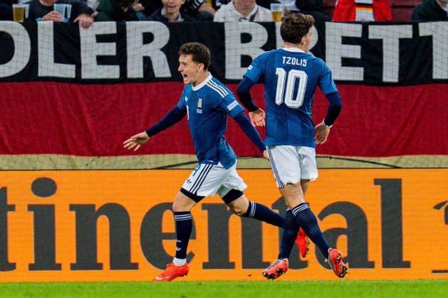 Nations League, Gruppe A, 2. Spieltag, Deutschland vs. Griechenland am 27.09.2026 in der WWK Arena in Augsburg Tor zum 0:1 durch Dimitrios Kourbelis Konstantinos Karetsas Christos Tzolis Copyright: xBahhoxKarax