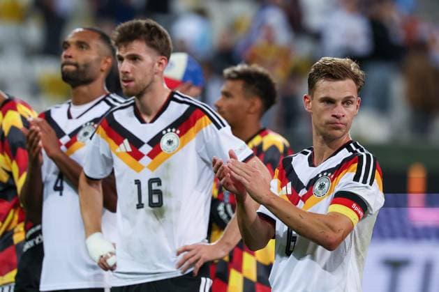 Enttaeuschung, Frust bei Jonathan Tah 4 (Deutschland), Anton Stach 16 (Deutschland), Joshua Kimmich 6 (Deutschland) nach Spielende, Deutschland vs. Griechenland, Fussball, DFL, DFB, UEFA Nations League, Saison 2026 2027, Gruppenphase, Gruppe B, Spieltag 2 von 6, 27.09.2026 Augsburg Bayern Deutschland