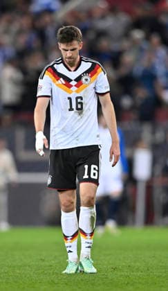 nach Spielende: enttaeuscht Enttaeuschung bei Anton Stach GER (16) DFB Laenderspiel Deutschland GER vs Griechenland GRE UEFA Nations League am 27.09.2026 DFL REGULATIONS PROHIBIT ANY USE OF PHOTOGRAPHS AS IMAGE SEQUENCES AND OR QUASI-VIDEO DFB Laenderspiel Deutschland GER vs Griechenland GRE UEFA Nations League