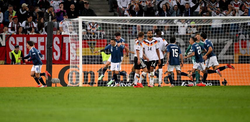 FUSSBALL UEFA Nations League Liga A Gruppe 2 2026 2027 in Augsburg 27.09.2026 Deutschland - Griechenland Jubel nach dem Tor zum 0 - 1, Dimitris Kourbelis (Griechenland)