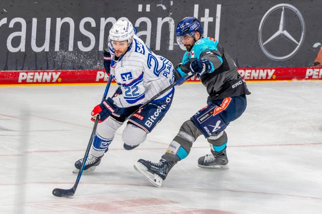 Ingolstadt, Deutschland 27. September 2026: PENNY DEL - 2026 2027 - Sp. 4 - ERC Ingolstadt gegen Adler Mannheim Im Bild: v.li. Sam Ruopp (ERCI) stellt Matthias Plachta (MERC) das Bein im Zweikampf Saturn Arena Bayern Copyright: xFotostandx xSchäferx