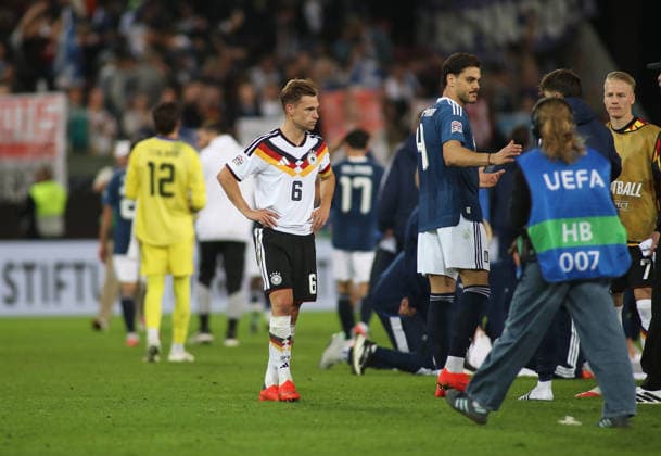 Deutschland - Griechenland, Fussball, Herren, Saison 2026 2027, Länderspiel, Nations League, 2.Spieltag, Liga A, Gruppe 2, WWK Arena Joshua Kimmich (Deutschland) nachdenklich und enttäuscht nach dem Schlusspfiff auf dem Spielfeld stehend