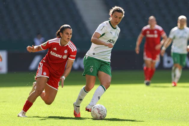 Jovana DamnjanoviÄ‡ (FC Bayern Muenchen) und Kristina Bartsch (Borussia Moenchengladbach) im Zweikampf waehrend des Spiels des DFB-Pokal der Frauen zwischen Borussia Moenchengladbach und FC Bayern Muenchen, ista-Borussia-Park am 27. September 2026 in Moenchengladbach, Deutschland. (Foto von Oliver Kaelke DeFodi Images) +++ Jovana DamnjanoviÄ‡ (FC Bayern Muenchen) und Kristina Bartsch (Borussia Moenchengladbach) battle for the ball during the DFB-Pokal der Frauen match between Borussia Moenchengladbach and FC Bayern Muenchen at ista-Borussia-Park on September 27, 2026 in Moenchengladbach, Germany. (Photo by Oliver Kaelke DeFodi Images) DFB DFL REGULATIONS PROHIBIT ANY USE OF PHOTOGRAPHS AS IMAGE SEQUENCES AND OR QUASI-VIDEO. (Photo by Oliver Kaelke DeFodi Images) -