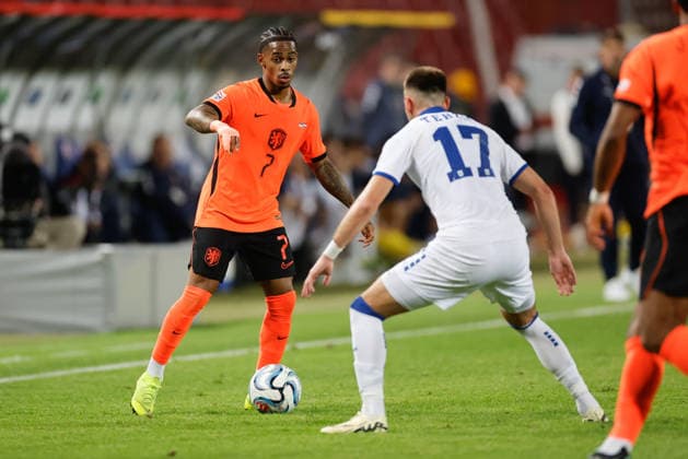 BELGRADE, SERBIA - SEPTEMBER 27: Crysencio Summerville of Netherlands during the UEFA Nations League match between Serbia and Netherlands at on September 27, 2026 in Belgrade, Serbia.  Copyright: xDijksxMedia MBxMediax