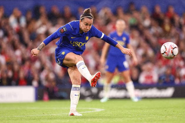 Chelsea v Arsenal Women 27 September 2026, London - Women s Super League - Chelsea v Arsenal - Lucy Bronze of Chelsea - Photo: Jacques Feeney Offside. London UK Copyright: xJacquesxFeeneyx xOffsidexOffside