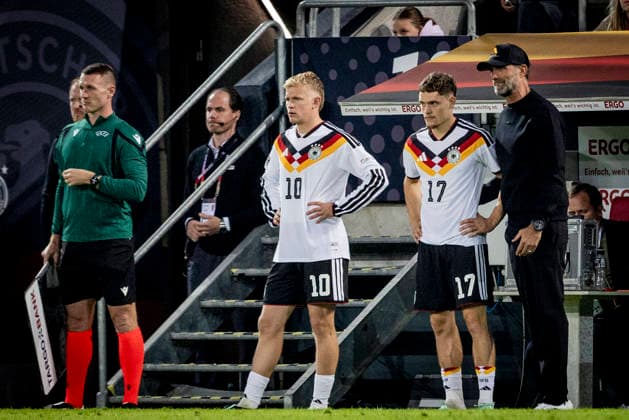 Augsburg Germany. 27th Sep 2026. Jonathan Burkardt (GER) Florian Wirtz (GER) Trainer Jürgen Klopp (GER) Germany - Greece Deutschland - Griechenland 27.09.2026
