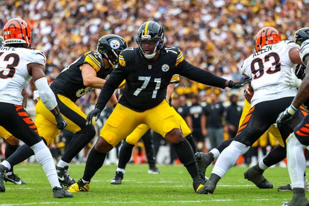 September 27, 2026, Pittsburgh, Pennsylvania, USA: Pittsburgh Steelers offensive tackle MAX IHEANACHOR (71) during the NFL, American Football Herren, USA football game between the Pittsburgh Steelers and the Cincinnati Bengals in Pittsburgh, Pennsylvania. Pittsburgh USA - ZUMAg257 20260927_zsp_g257_101 Copyright: xBrentxGudenschwagerx